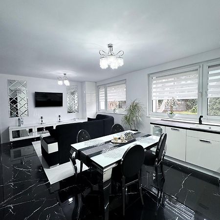 Apartament Glamour Гнезно Экстерьер фото