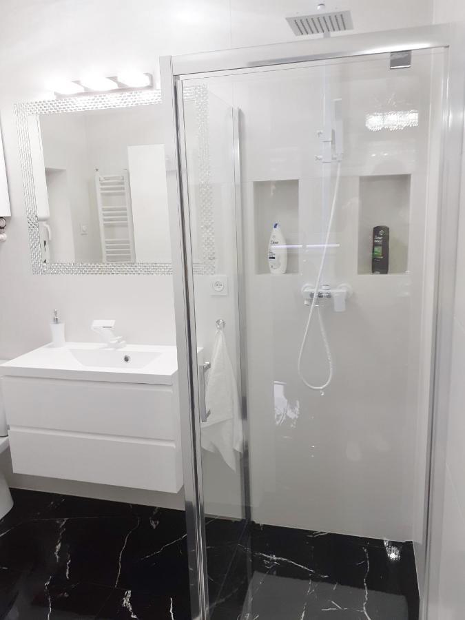 Apartament Glamour Гнезно Экстерьер фото