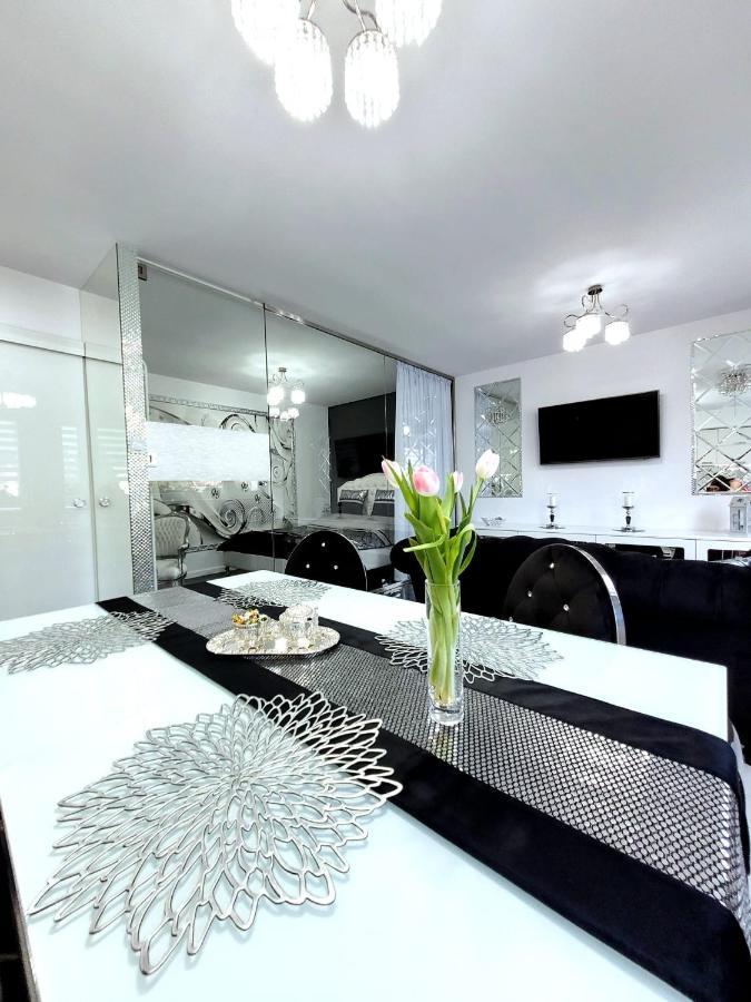 Apartament Glamour Гнезно Экстерьер фото